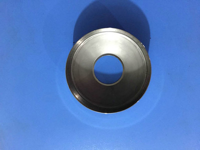 沈陽斯丹坪機械制造公司 專業(yè)生產(chǎn)汽車配件，跨界拓展化妝品包裝領域